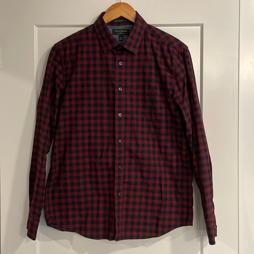 Banana Republic untucked organic cotton shirt